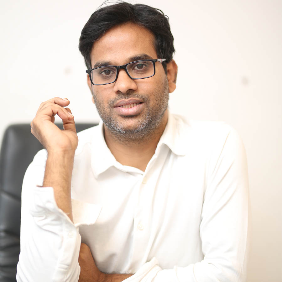 KV Anudeep: డైరెక్టర్‌లందు.. అనుదీప్ వేరయా.. ‘ఫంకీ’ విశేషాలు చెప్పడానికి వచ్చి..