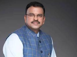 Lakshminarayana: ఖాకీ వదిలి.. ఖద్దరు చూసి.. ఇప్పుడు కార్పొరేట్ బాటలో మాజీ జేడీ!