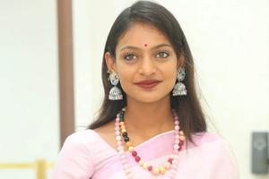 Monalisa Bhosle: సడెన్‌గా హైదరాబాద్‌లో ప్రత్యక్షమైన మోనాలిసా..