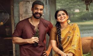 Tovino Thamos - Kayadu Lohar: ‘పళ్లిచట్టంబి’ ఒక బ్యూటిఫుల్, ఎమోషనల్ ఫిలిం