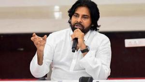 Pawan Kalyan: పిఠాపురంలో గొడవలు సృష్టిస్తే.. తిష్టవేసి ఏరిపారేస్తా..