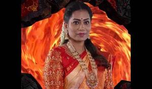 Divvela Madhuri: వచ్చి గంటలు గడవకముందే కన్నీళ్లు పెట్టుకున్న దివ్వెల మాదురి..